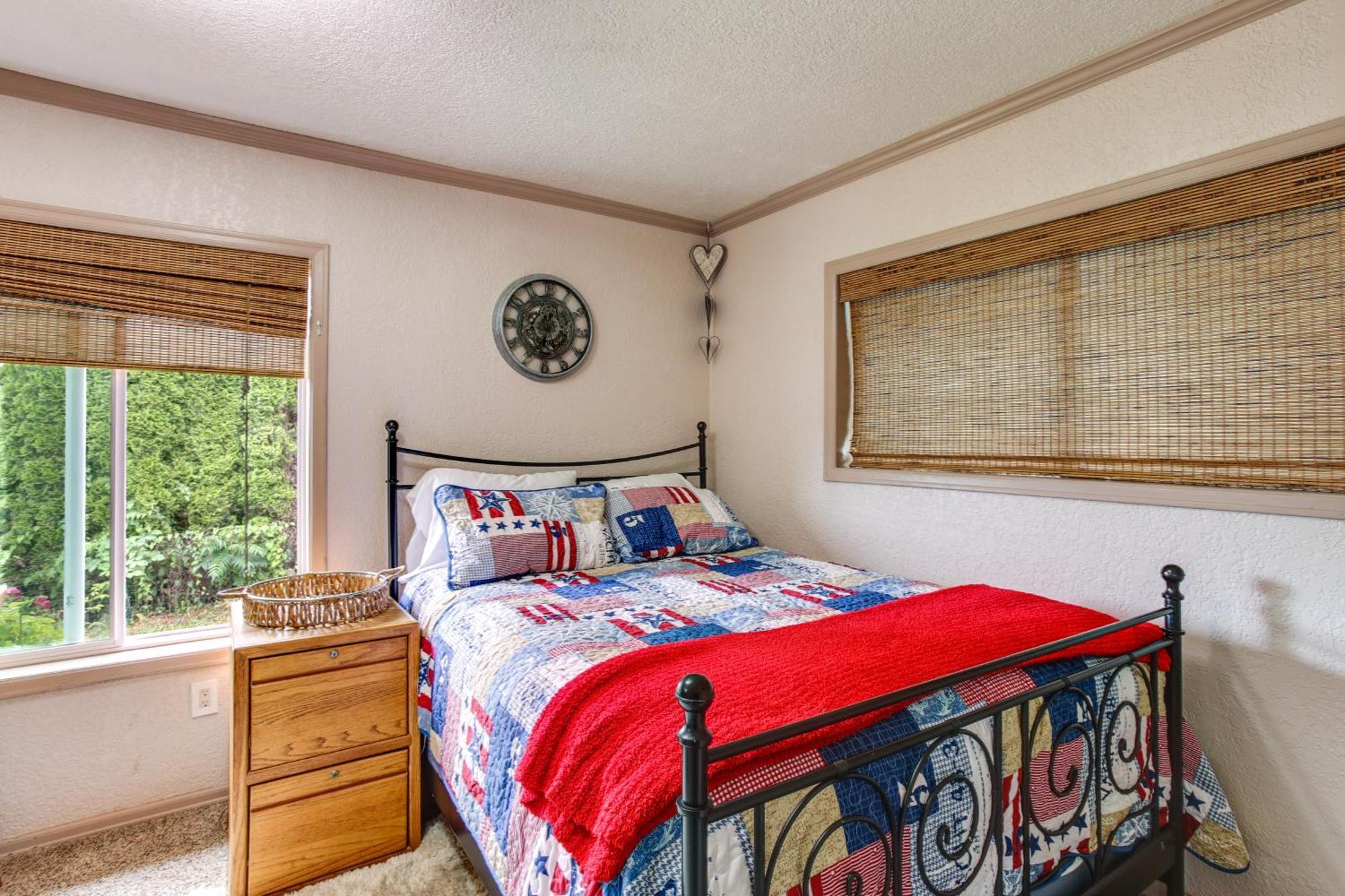 Tacoma Home On Steilacoom Lake With Dock! Exterior foto